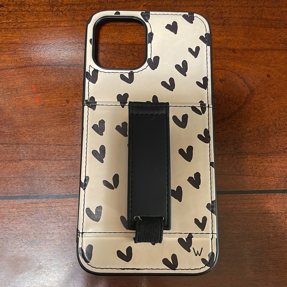 Walli phone case for iPhone 12 Pro Max. Good condition smoke free